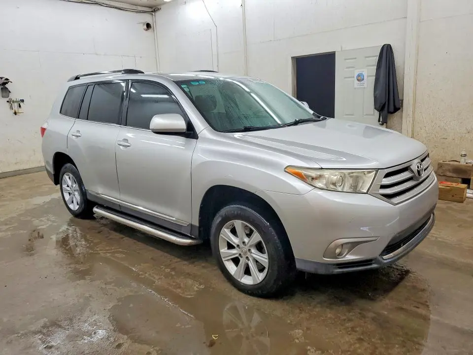 2012 TOYOTA HIGHLANDER BASE  