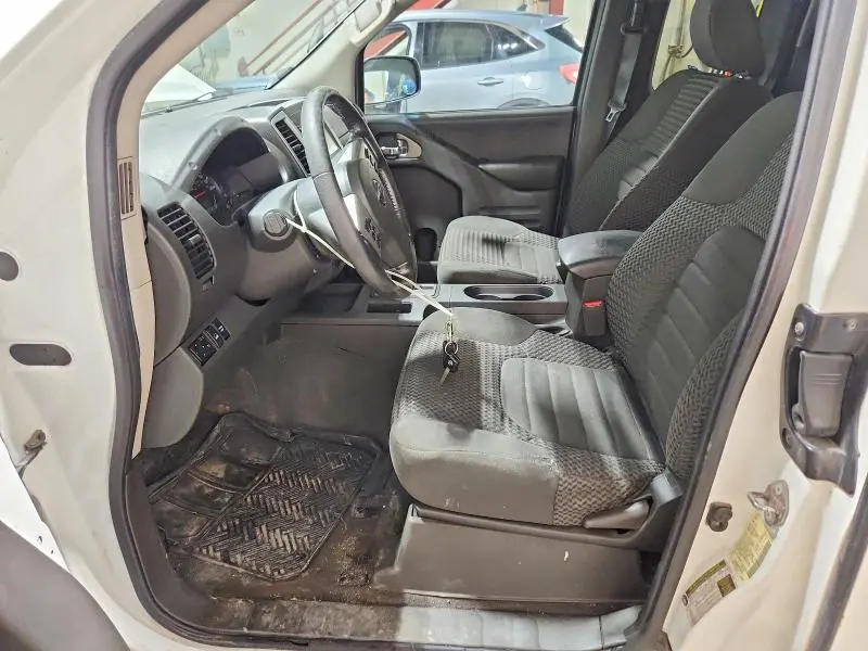 2019 NISSAN FRONTIER SV V6  