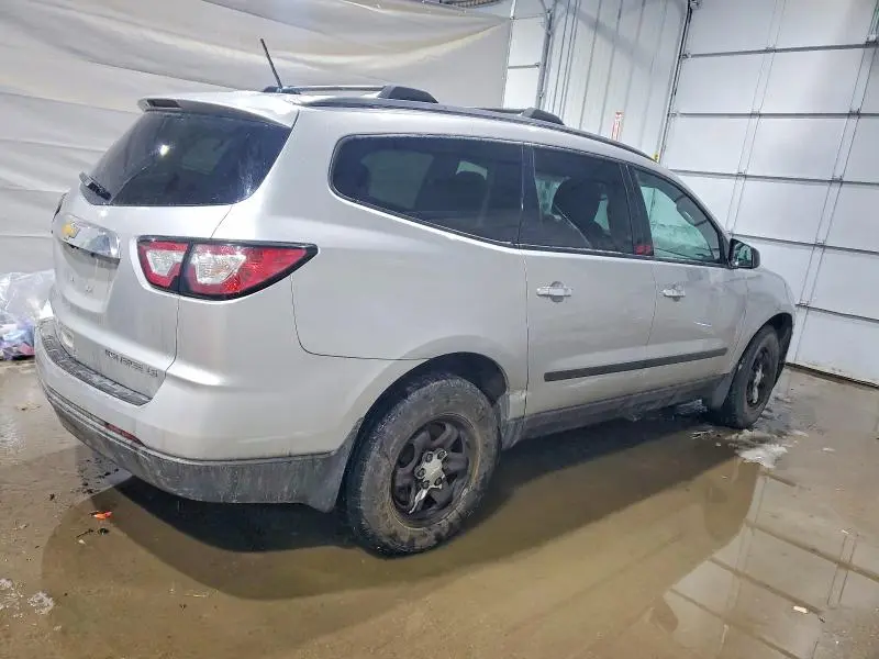2015 CHEVROLET TRAVERSE LS  