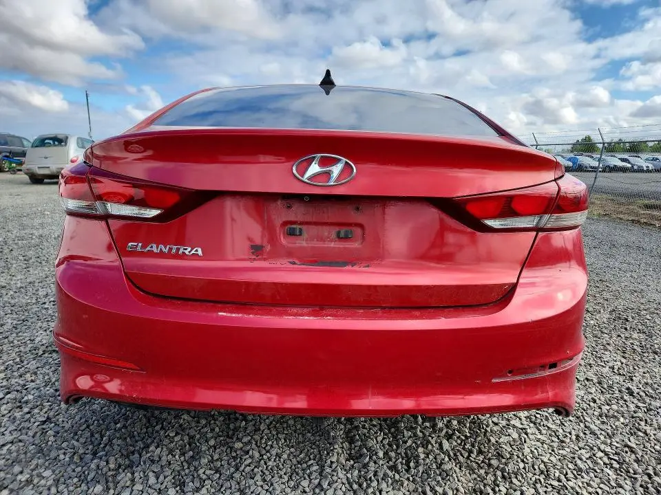 2017 HYUNDAI ELANTRA SE  