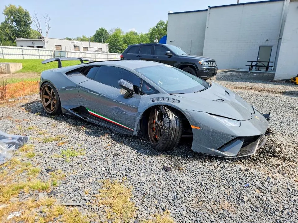 2018 LAMBORGHINI HURACAN PERFORMANTE  
