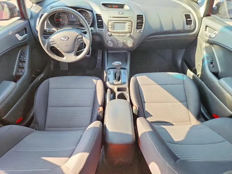 2017 KIA FORTE LX  