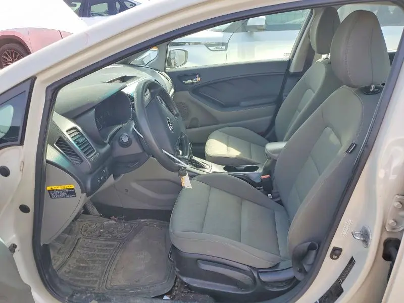 2015 KIA FORTE LX  