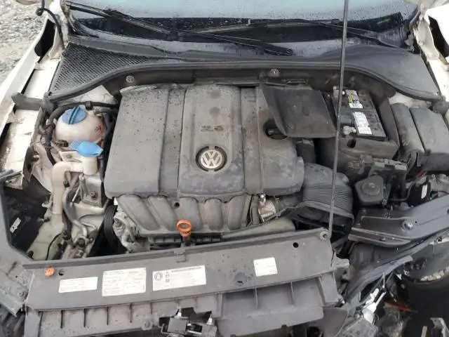 2012 VOLKSWAGEN PASSAT SE