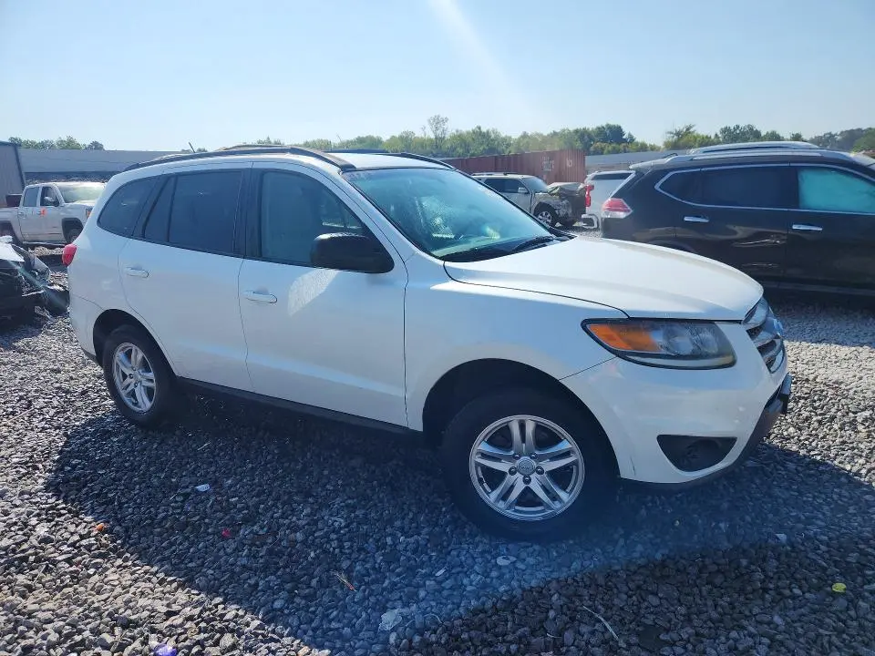 2012 HYUNDAI SANTA FE GLS  