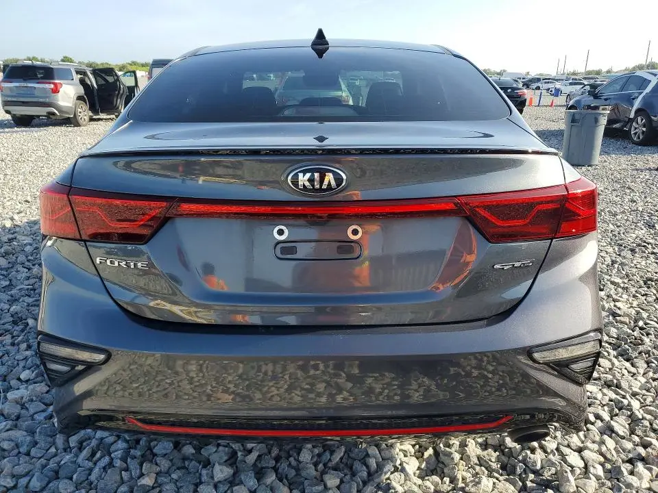 2021 KIA FORTE GT LINE  
