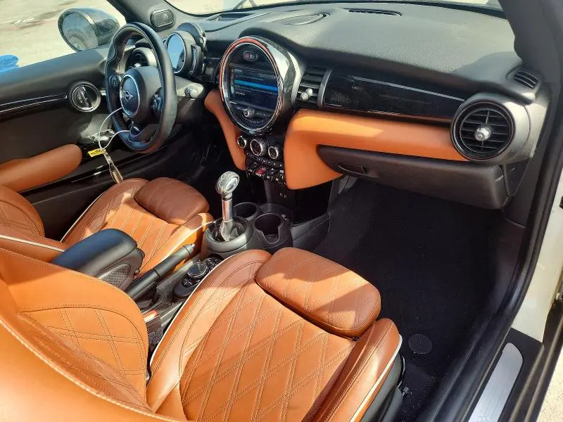 2019 MINI COOPER S  