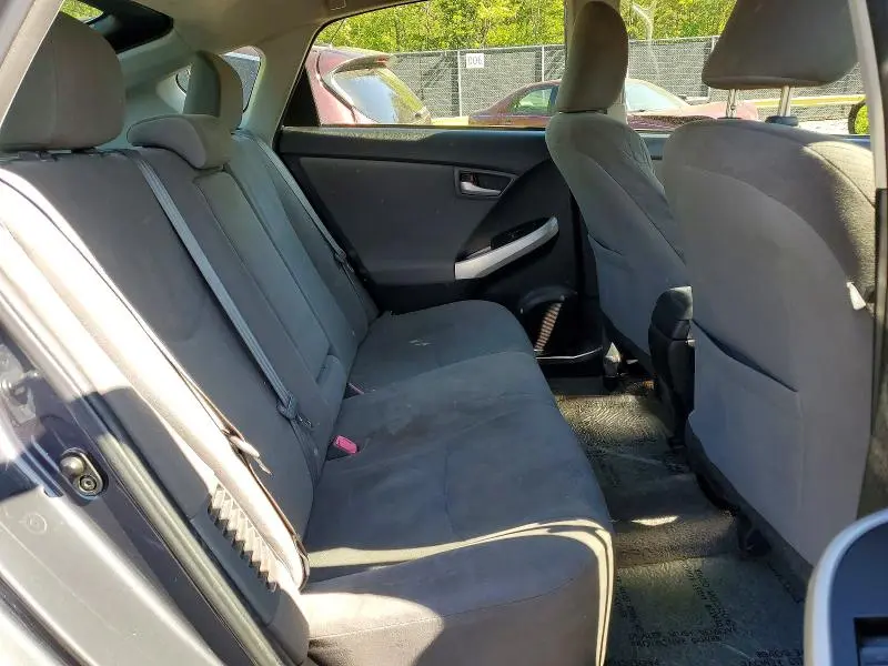 2014 TOYOTA PRIUS ONE  