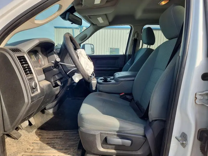 2016 RAM 1500 ST  