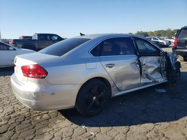 2013 VOLKSWAGEN PASSAT SE