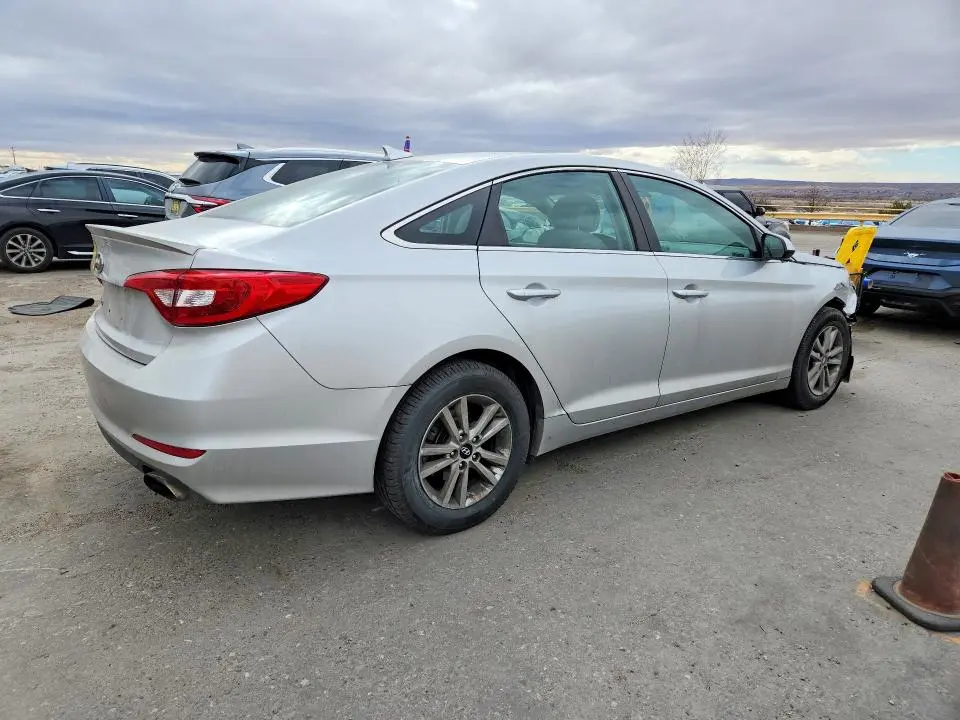 2016 HYUNDAI SONATA SE  