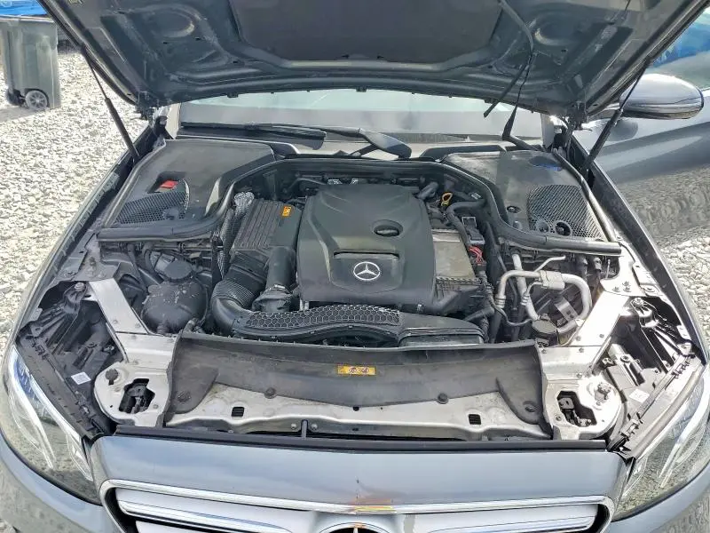 2019 MERCEDES-BENZ E 300  