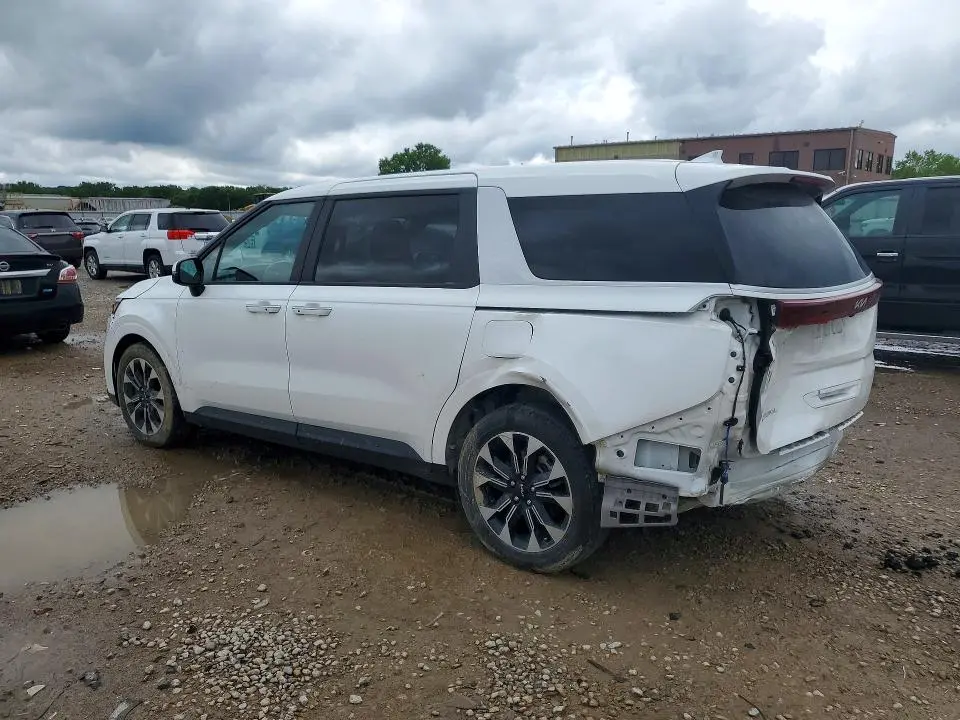 2024 KIA CARNIVAL EX  