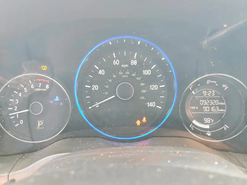 2016 HONDA HR-V LX  