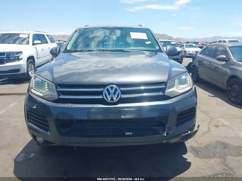 2011 VOLKSWAGEN TOUAREG TDI LUX