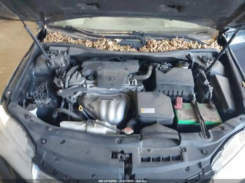 2016 TOYOTA CAMRY LE