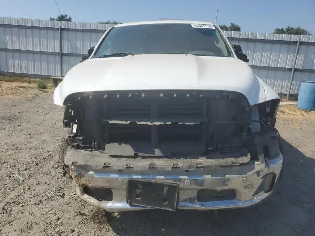 2015 RAM 1500 SLT  