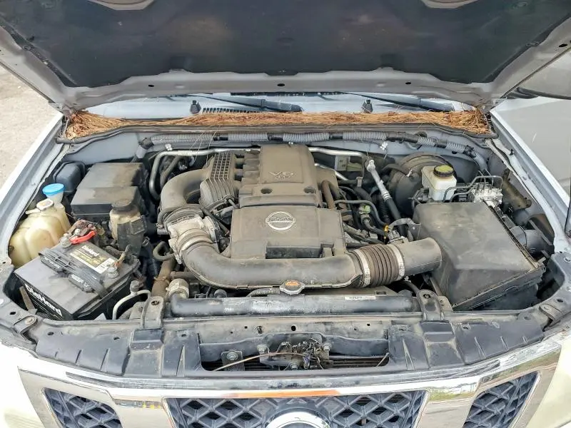 2011 NISSAN FRONTIER S  