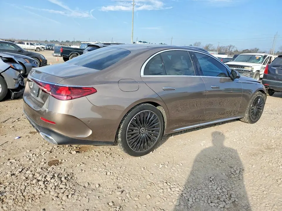 2025 MERCEDES-BENZ E 350  