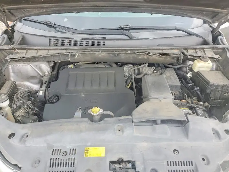 2015 TOYOTA HIGHLANDER LE PLUS  