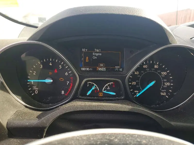 2017 FORD ESCAPE SE  
