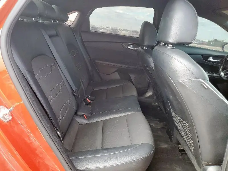 2021 KIA FORTE GT LINE  