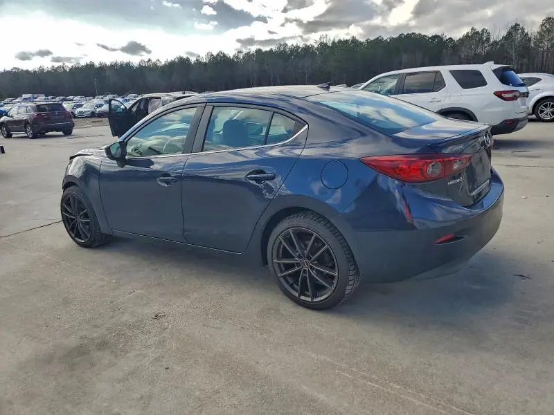 2017 MAZDA 3 TOURING  