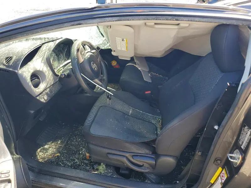 2015 TOYOTA YARIS 3-DOOR LE  