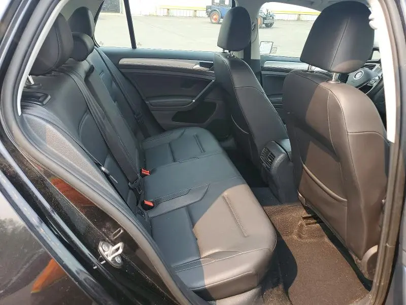 2016 VOLKSWAGEN E-GOLF SEL PREMIUM  