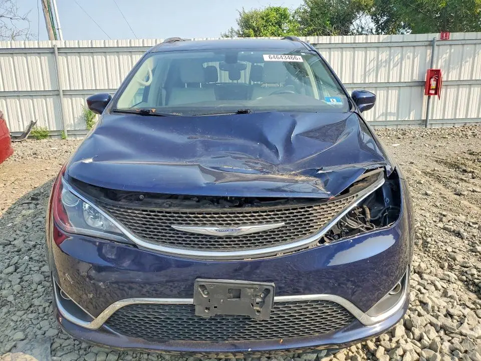 2017 CHRYSLER PACIFICA TOURING L PLUS  