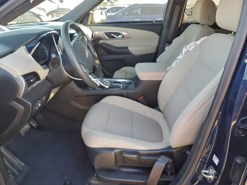 2022 CHEVROLET TRAVERSE LS  