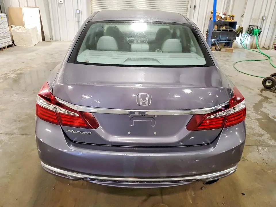 2017 HONDA ACCORD LX  