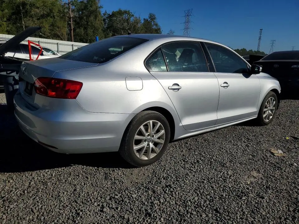 2014 VOLKSWAGEN JETTA SE  