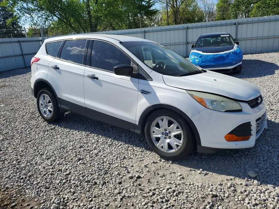 2016 FORD ESCAPE S  