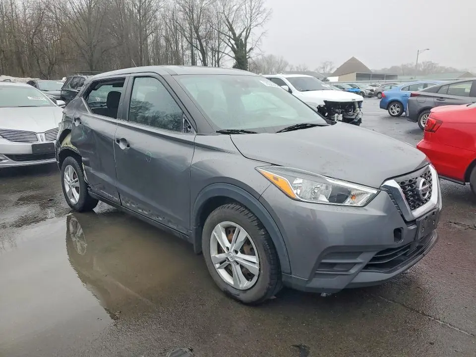 2020 NISSAN KICKS S  