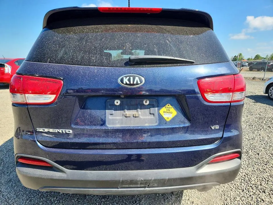 2017 KIA SORENTO LX V6  
