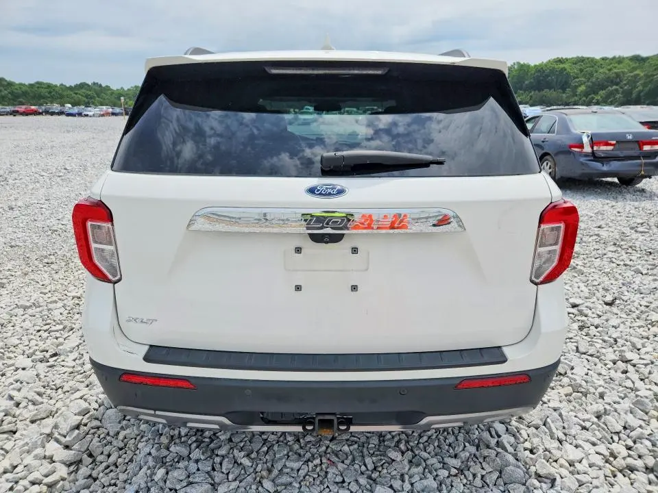 2022 FORD EXPLORER XLT  