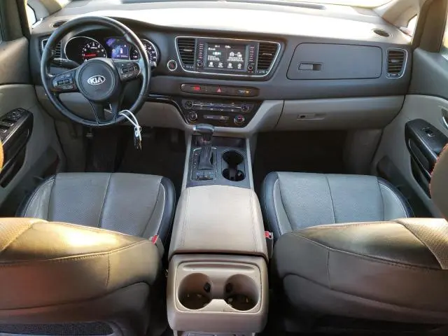 2017 KIA SEDONA LX  