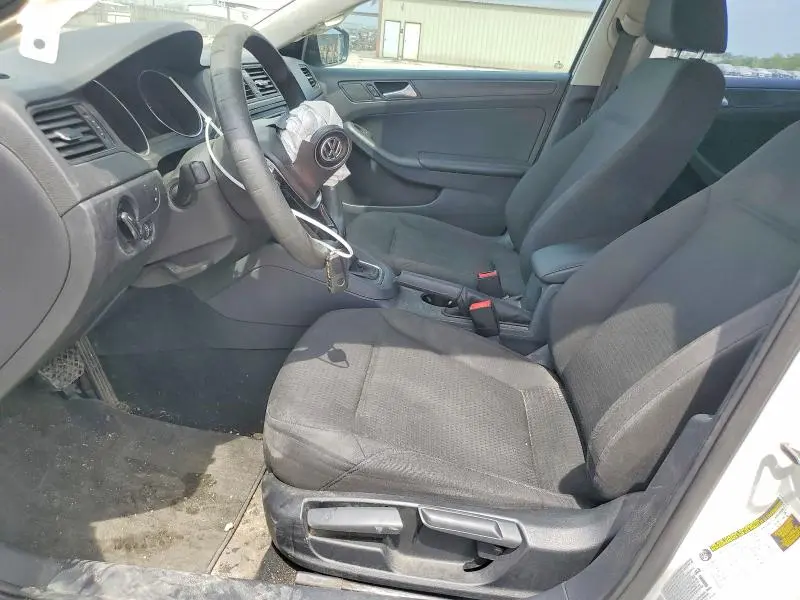 2015 VOLKSWAGEN JETTA BASE  