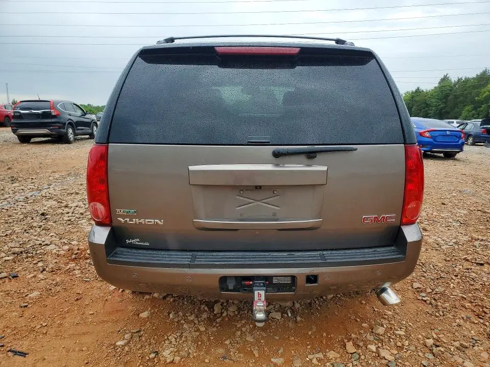 2011 GMC YUKON SLT  