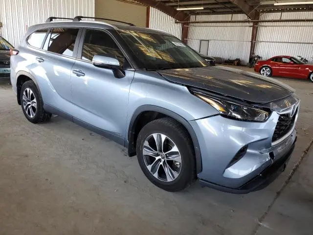 2023 TOYOTA HIGHLANDER HYBRID XLE  