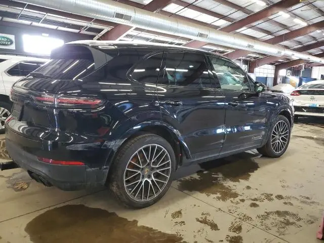 2021 PORSCHE CAYENNE S