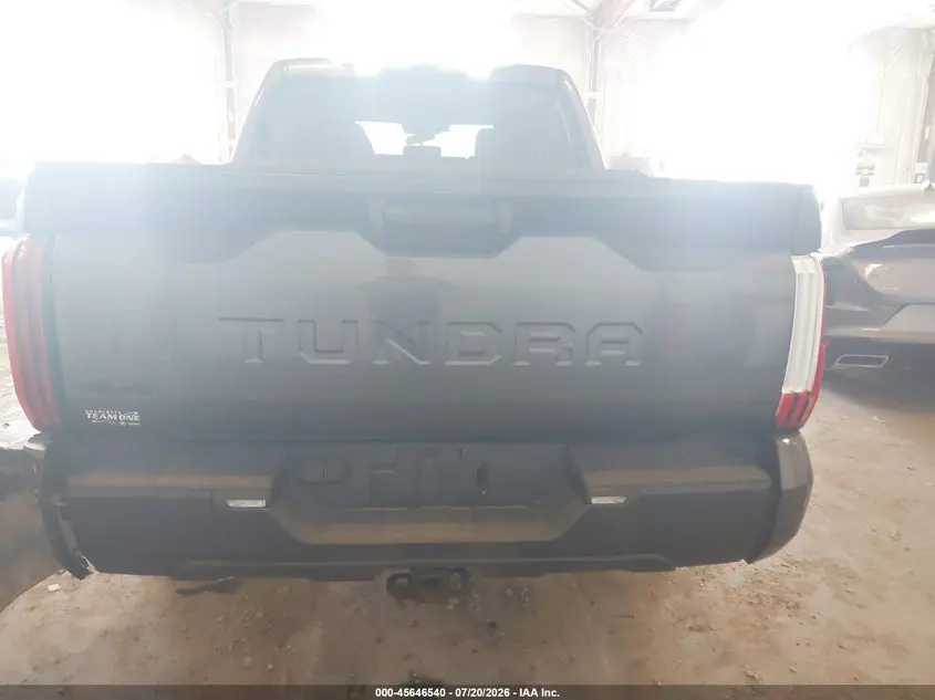 2023 TOYOTA TUNDRA SR5