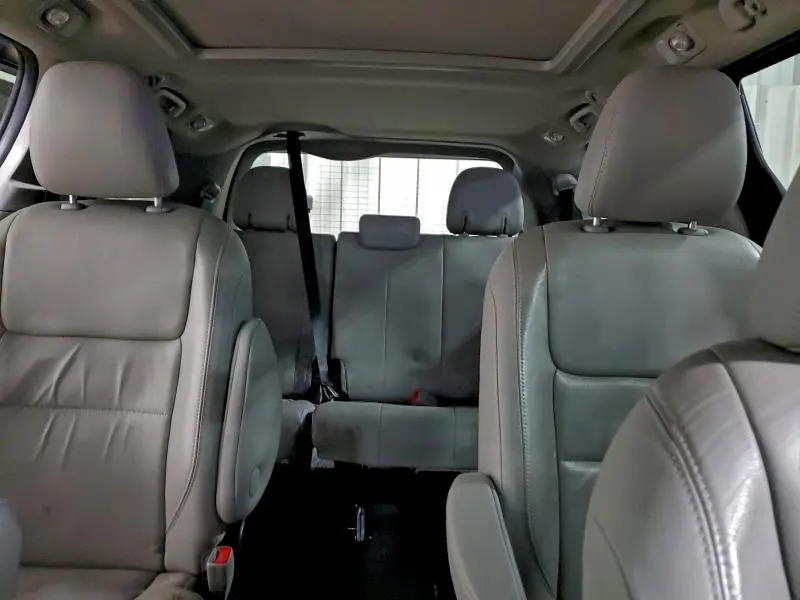 2016 TOYOTA SIENNA XLE  