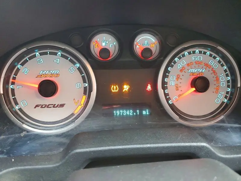 2010 FORD FOCUS SEL  