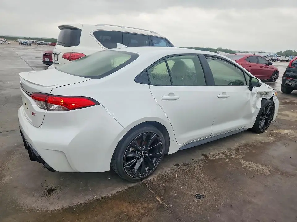 2024 TOYOTA COROLLA SE  