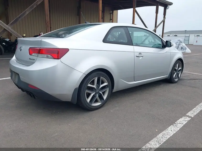 2010 KIA FORTE KOUP SX