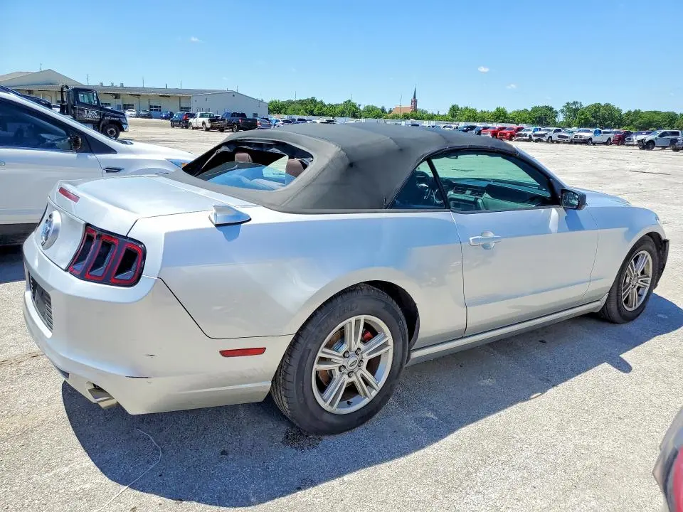2013 FORD MUSTANG   
