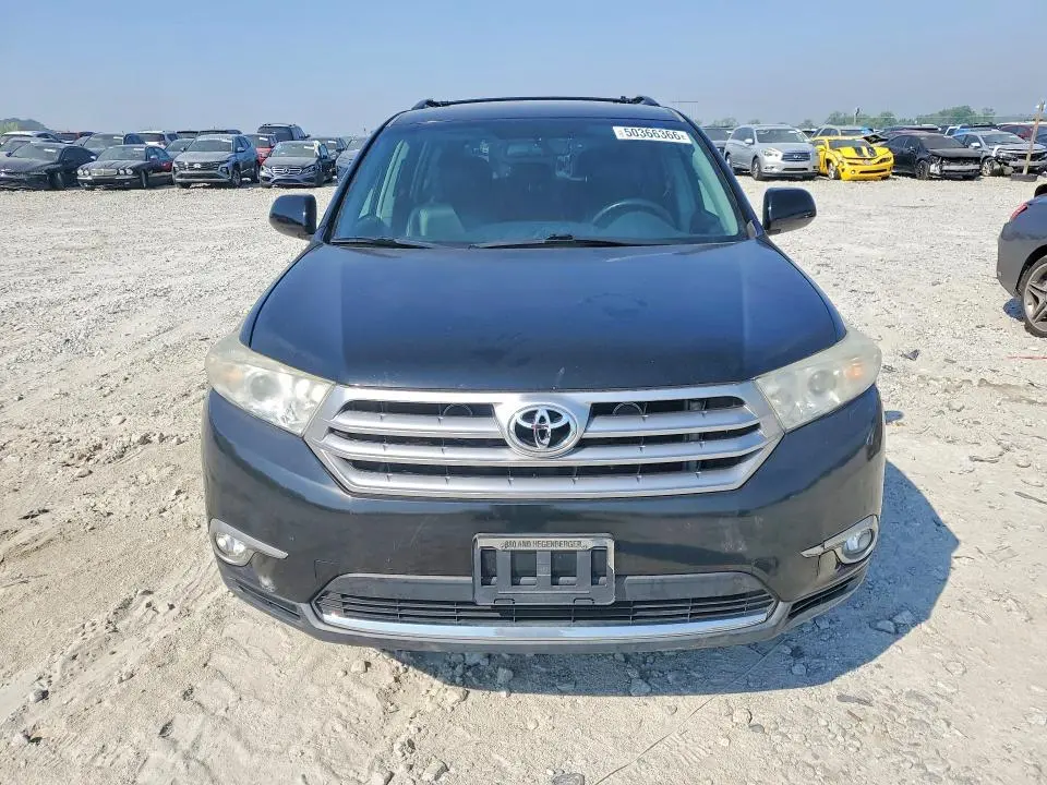 2013 TOYOTA HIGHLANDER PLUS  