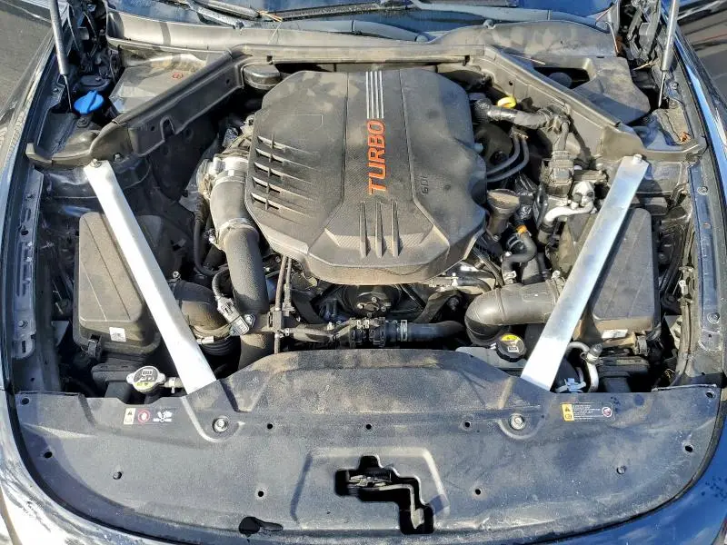 2019 KIA STINGER GT2  